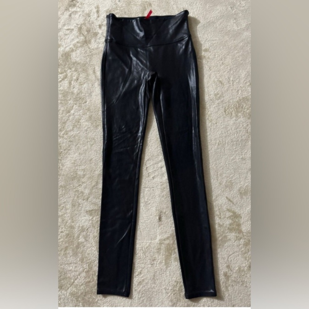 Spanx black leather like leggings size large
